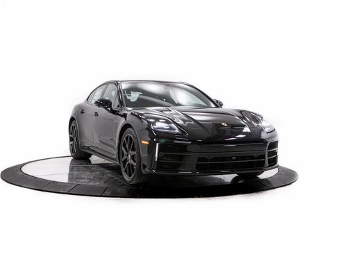 New 2026 Porsche Panamera image 9