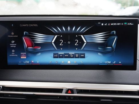 Used 2024 BMW iX xDrive50 w/ Premium Package image 64