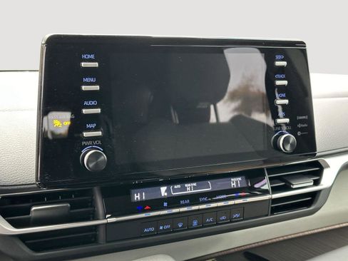 Used 2021 Toyota Sienna LE w/ LE Plus Package image 54