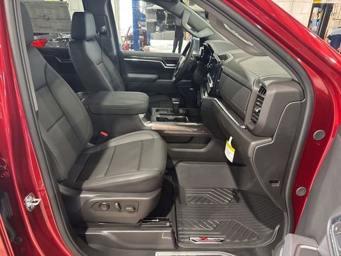 New 2025 Chevrolet Silverado 1500 LTZ w/ LTZ Premium Package AWD/4WD image 38