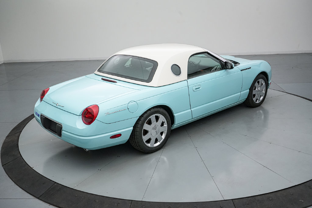 Used 2003 Ford Thunderbird RWD image 4