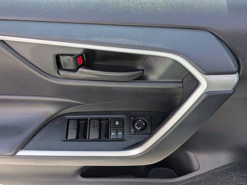 Used 2024 Toyota RAV4 LE image 18