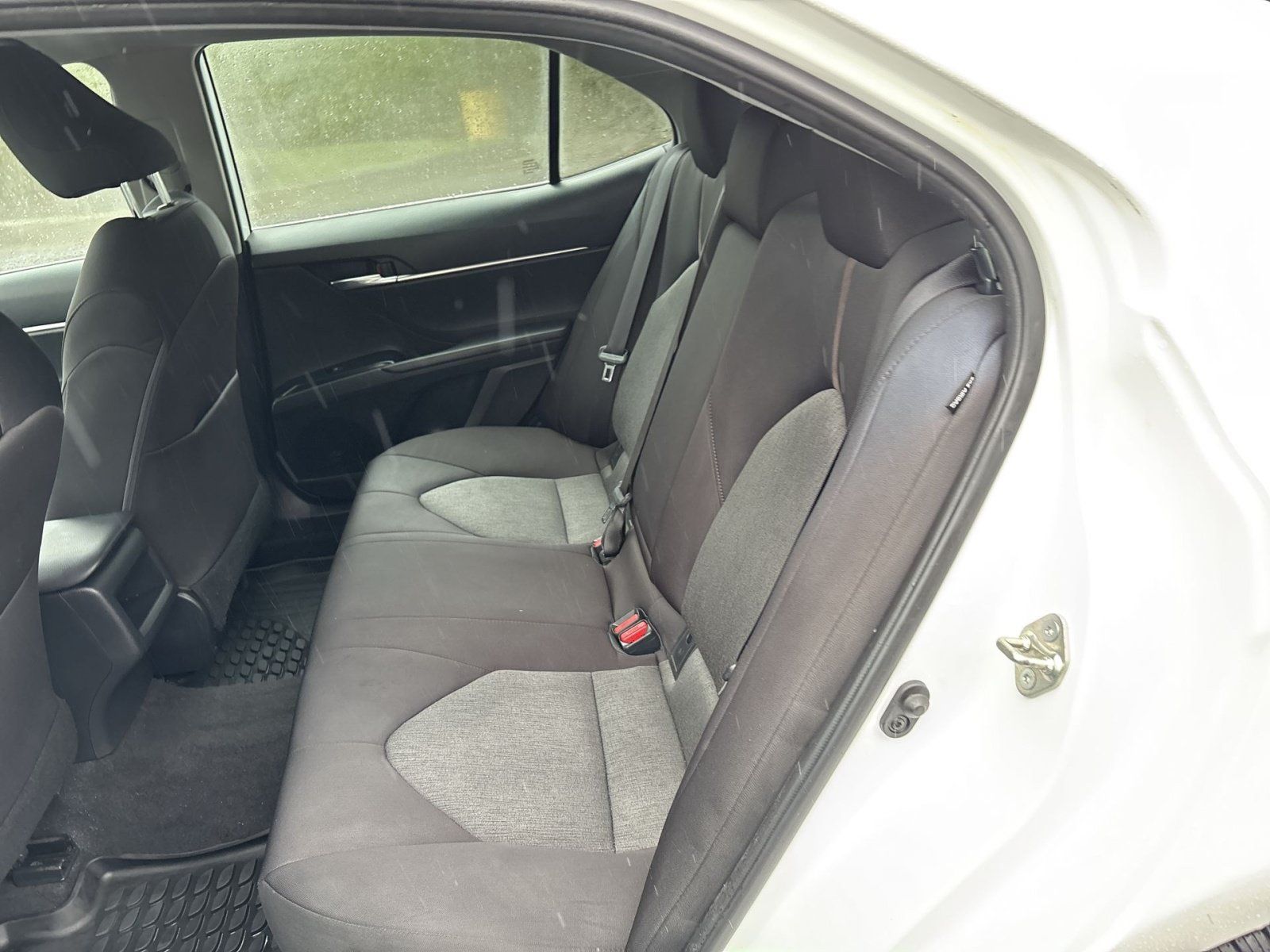 Used 2019 Toyota Camry LE w/ Convenience Package FWD image 23