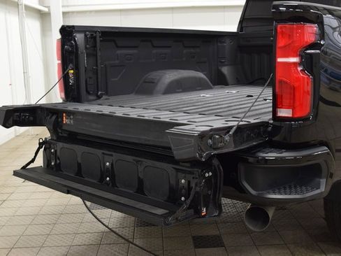 Used 2024 Chevrolet Silverado 2500 High Country w/ High Country Premium Package image 28