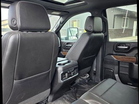 Used 2020 Chevrolet Silverado 3500 High Country w/ Technology Package AWD/4WD image 16