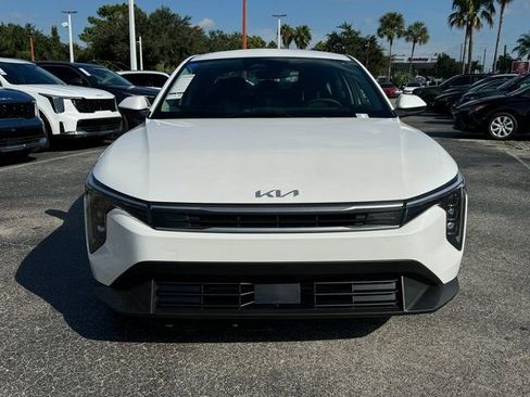 New 2025 Kia K4 LXS image 5