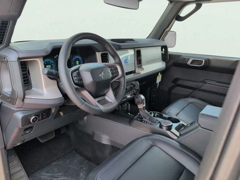 New 2026 Ford Bronco Outer Banks AWD/4WD image 8