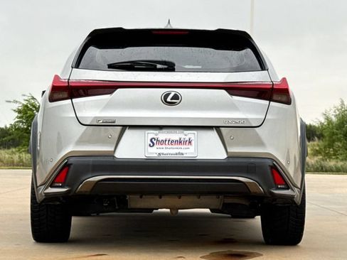 Used 2019 Lexus UX 200 F Sport w/ F Sport Premium Package FWD image 8