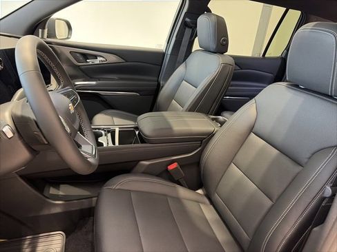New 2026 Chevrolet Traverse LT w/ Sun and Wheel Package image 12