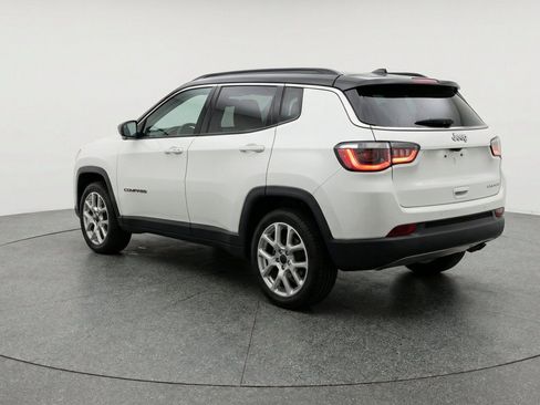 Used 2025 Jeep Compass Limited AWD/4WD image 6
