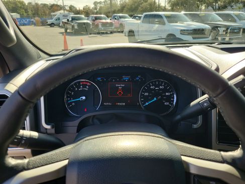 Certified 2022 Ford F350 Lariat w/ Black Appearance Package image 14