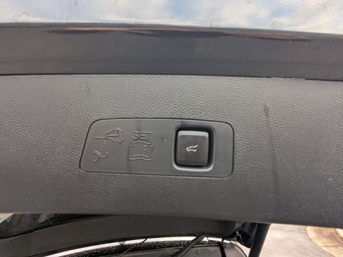 Used 2022 Lincoln Corsair Reserve w/ Elements Package image 15