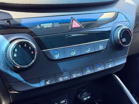 Used 2016 Hyundai Tucson Sport FWD image 16