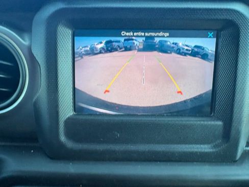 Used 2021 Jeep Wrangler Unlimited Sport AWD/4WD image 22