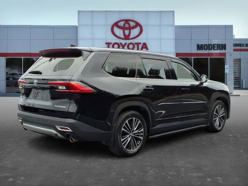 Used 2024 Toyota Grand Highlander AWD Hybrid image 5