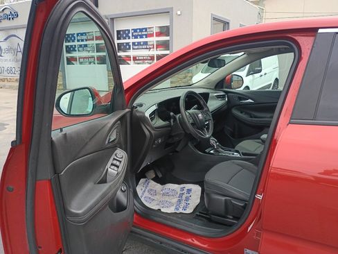Used 2024 Buick Encore GX Preferred AWD/4WD image 30