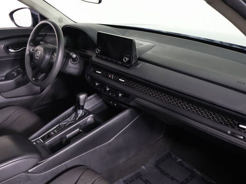 Used 2024 Honda Accord EX image 28