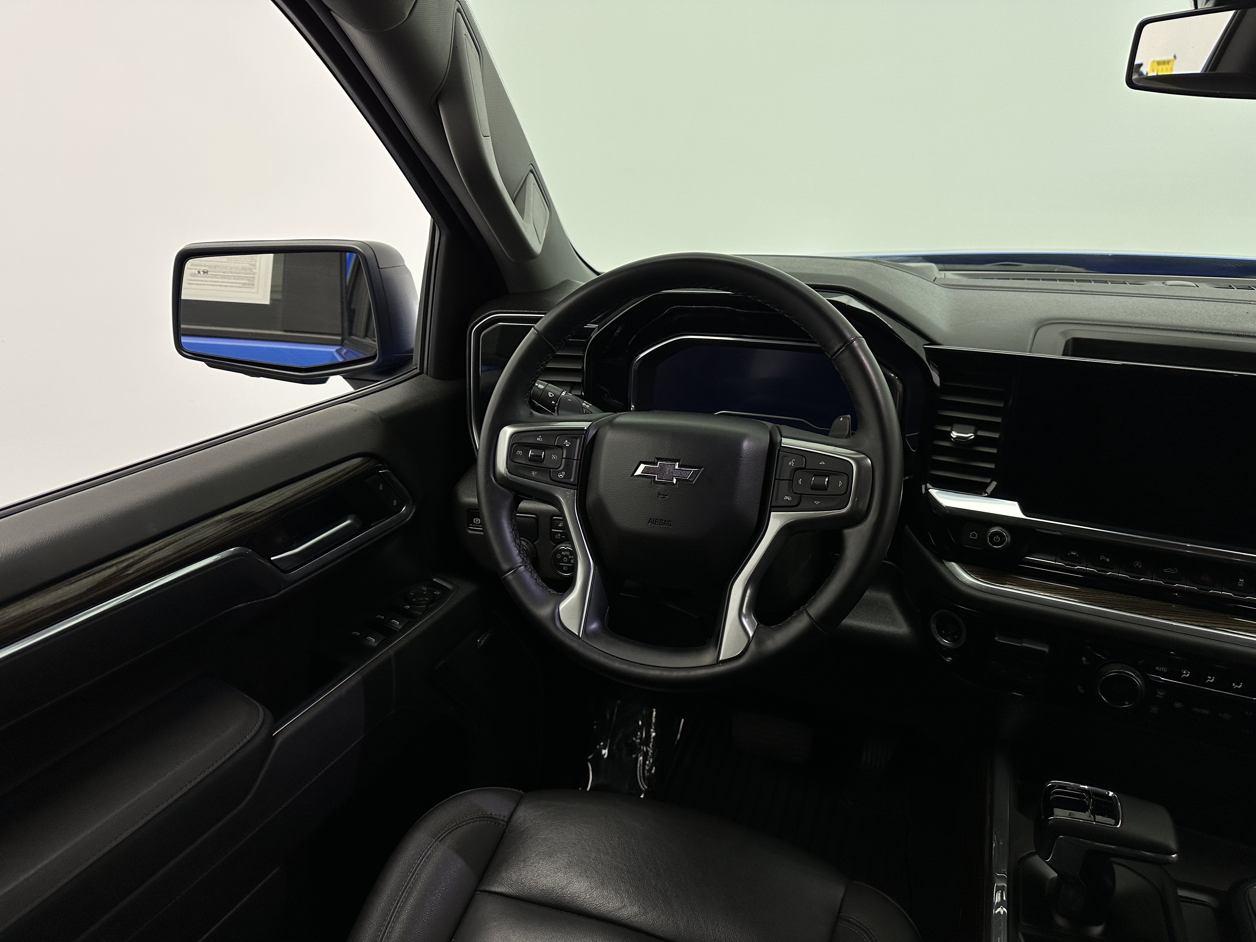 Used 2025 Chevrolet Silverado 1500 RST w/ Convenience Package II RWD image 35