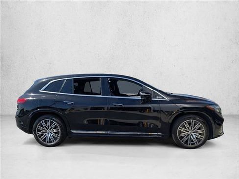 Certified 2023 Mercedes-Benz EQS 580 4MATIC SUV image 4