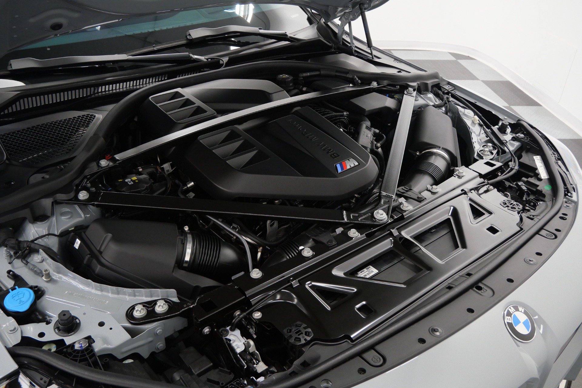 Used 2026 BMW M2 w/ Lighting Package RWD image 40