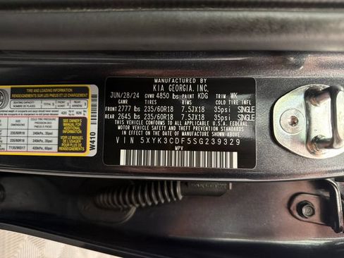 Certified 2025 Kia Sportage EX AWD/4WD image 31