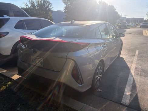 Used 2021 Toyota Prius Prime LE FWD image 5