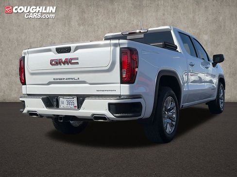 Used 2022 GMC Sierra 1500 Denali w/ Driver Alert Package II AWD/4WD image 6