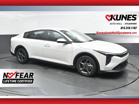 Used 2025 Kia K4 FWD image 1