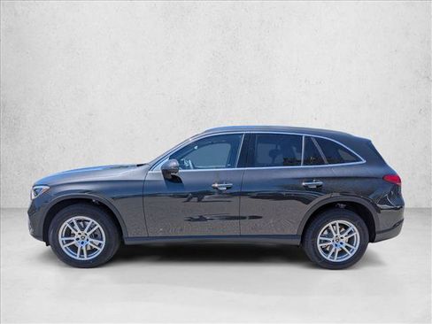 Used 2026 Mercedes-Benz GLC 300 4MATIC image 9