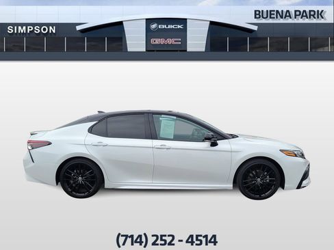 Used 2023 Toyota Camry XSE FWD image 9