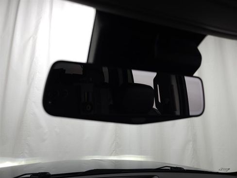 Used 2020 Cadillac Escalade Luxury image 32