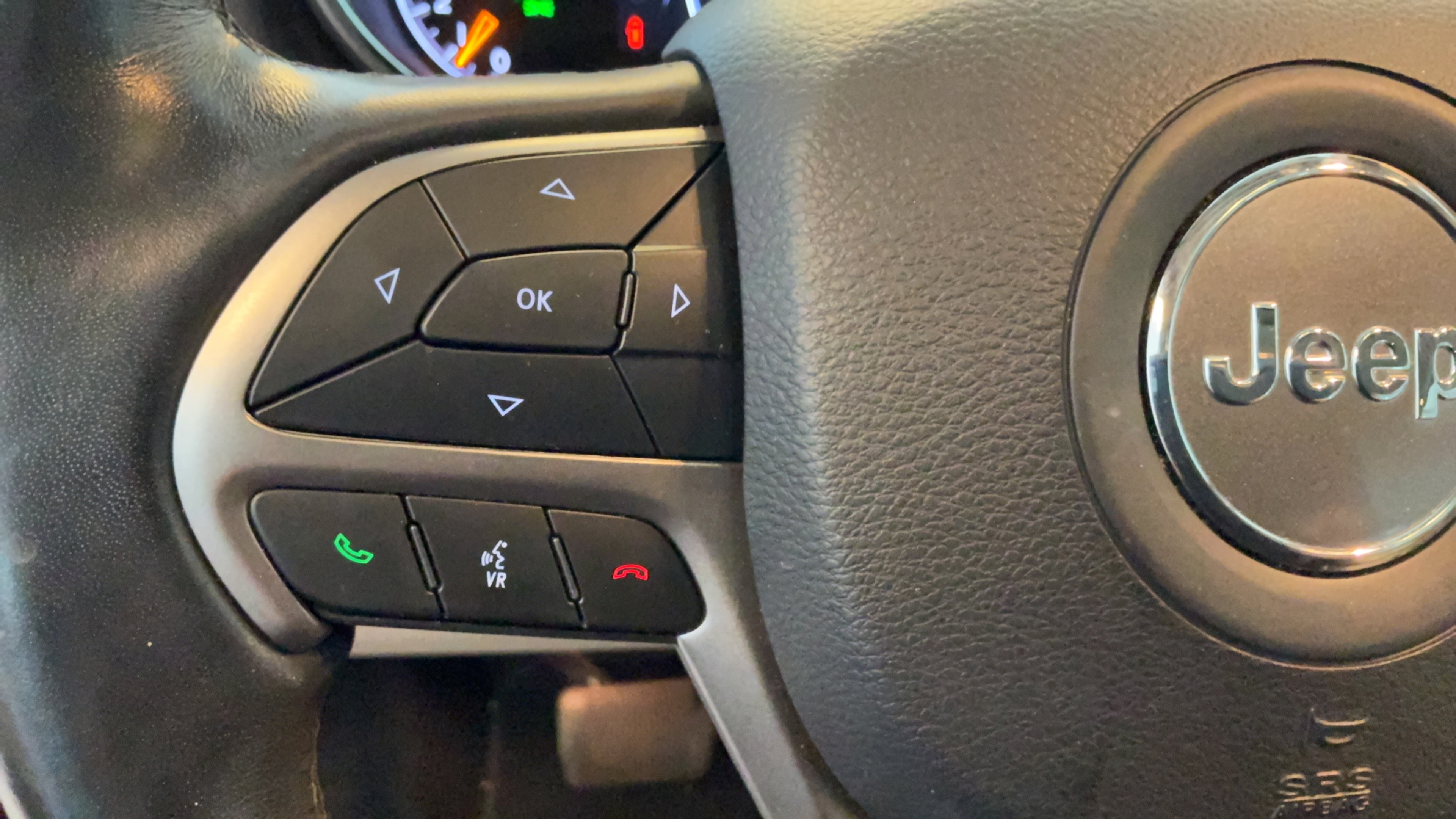 Used 2020 Jeep Grand Cherokee Limited RWD image 14