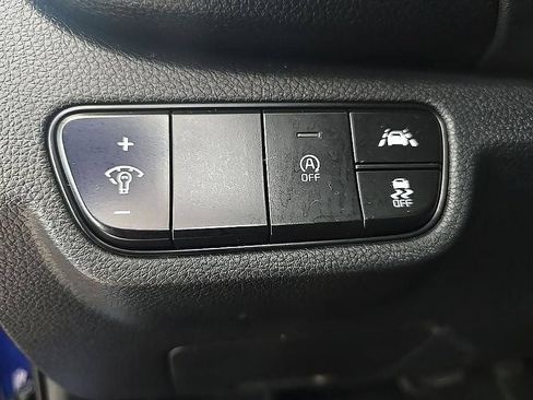 Used 2021 Kia Seltos SX w/ SX Sunroof Package AWD/4WD image 16