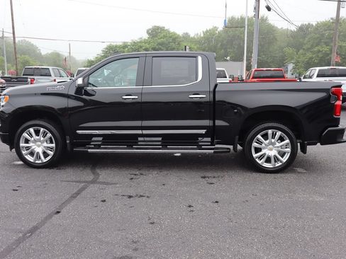 New 2026 Chevrolet Silverado 1500 High Country w/ High Country Premium Package AWD/4WD image 26