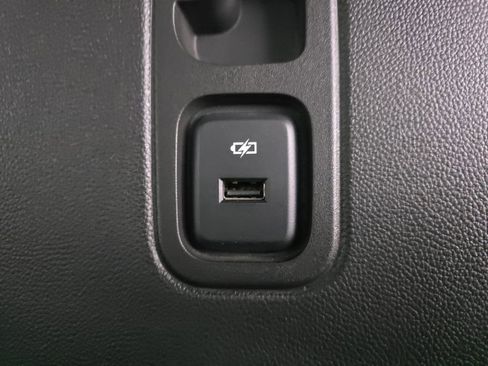 Used 2023 Chevrolet Traverse LT AWD/4WD image 48