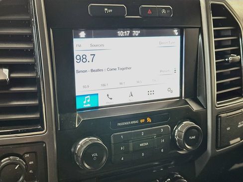 Used 2017 Ford F150 XLT w/ Equipment Group 302A Luxury AWD/4WD image 17