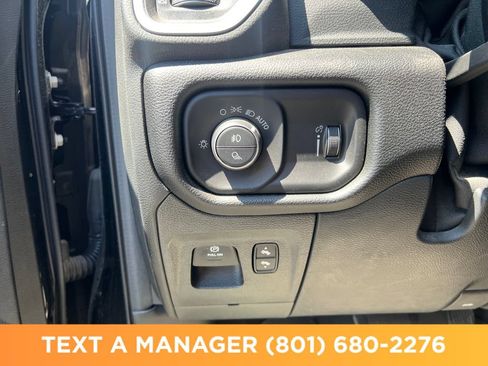 Used 2020 RAM 1500 Big Horn AWD/4WD image 28