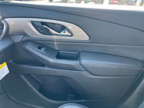 Used 2020 Chevrolet Traverse LT AWD/4WD image 19