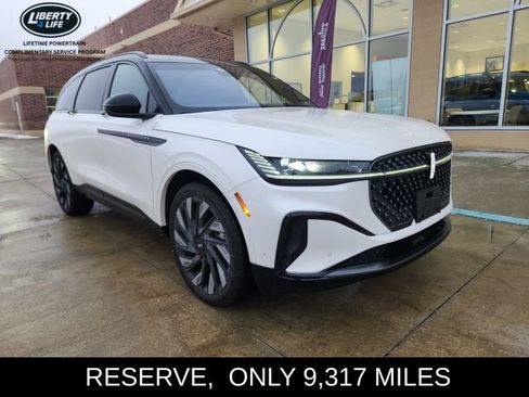 Used 2024 Lincoln Nautilus Reserve w/ Equipment Group 202A image 1