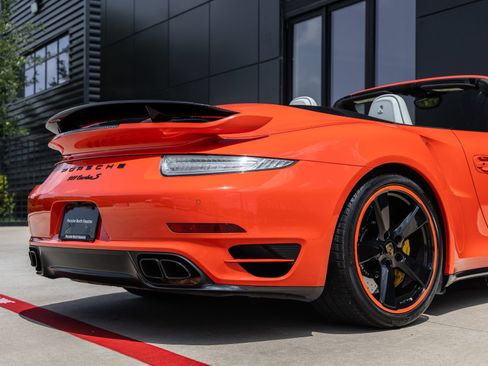 Certified 2016 Porsche 911 Turbo S AWD/4WD image 19