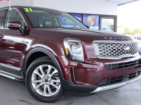 Used 2021 Kia Telluride LX AWD/4WD image 2