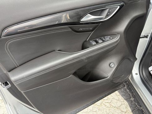 Used 2023 Buick Envision Essence w/ Sport Touring Package image 13