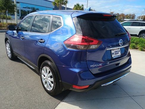Used 2018 Nissan Rogue S image 7