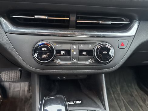 Used 2024 Buick Envista Preferred w/ Convenience I Package image 25