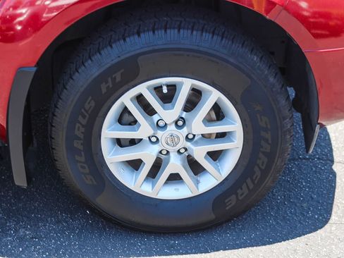 Used 2017 Nissan Frontier SV RWD image 11