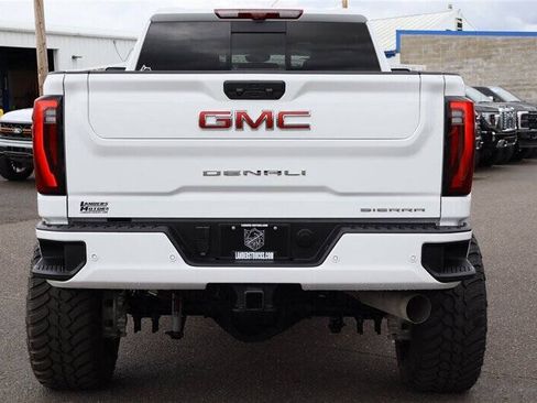 Used 2025 GMC Sierra 3500 Denali w/ Denali Reserve Package AWD/4WD image 4