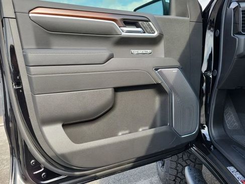 New 2026 GMC Sierra 1500 Denali w/ Technology Package image 17
