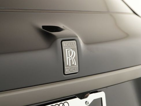 Used 2025 Rolls-Royce Cullinan Black Badge AWD/4WD image 40