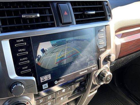 Used 2022 Toyota 4Runner Limited image 27