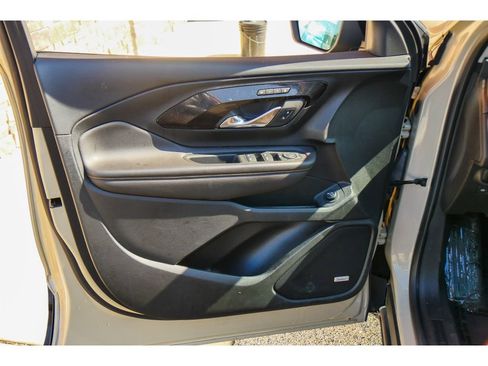 Used 2022 GMC Terrain AT4 w/ Infotainment Package II AWD/4WD image 9